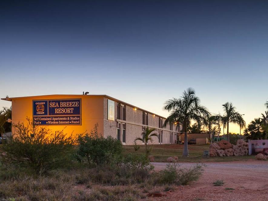 אקסמות' Sea Breeze Resort מראה חיצוני תמונה