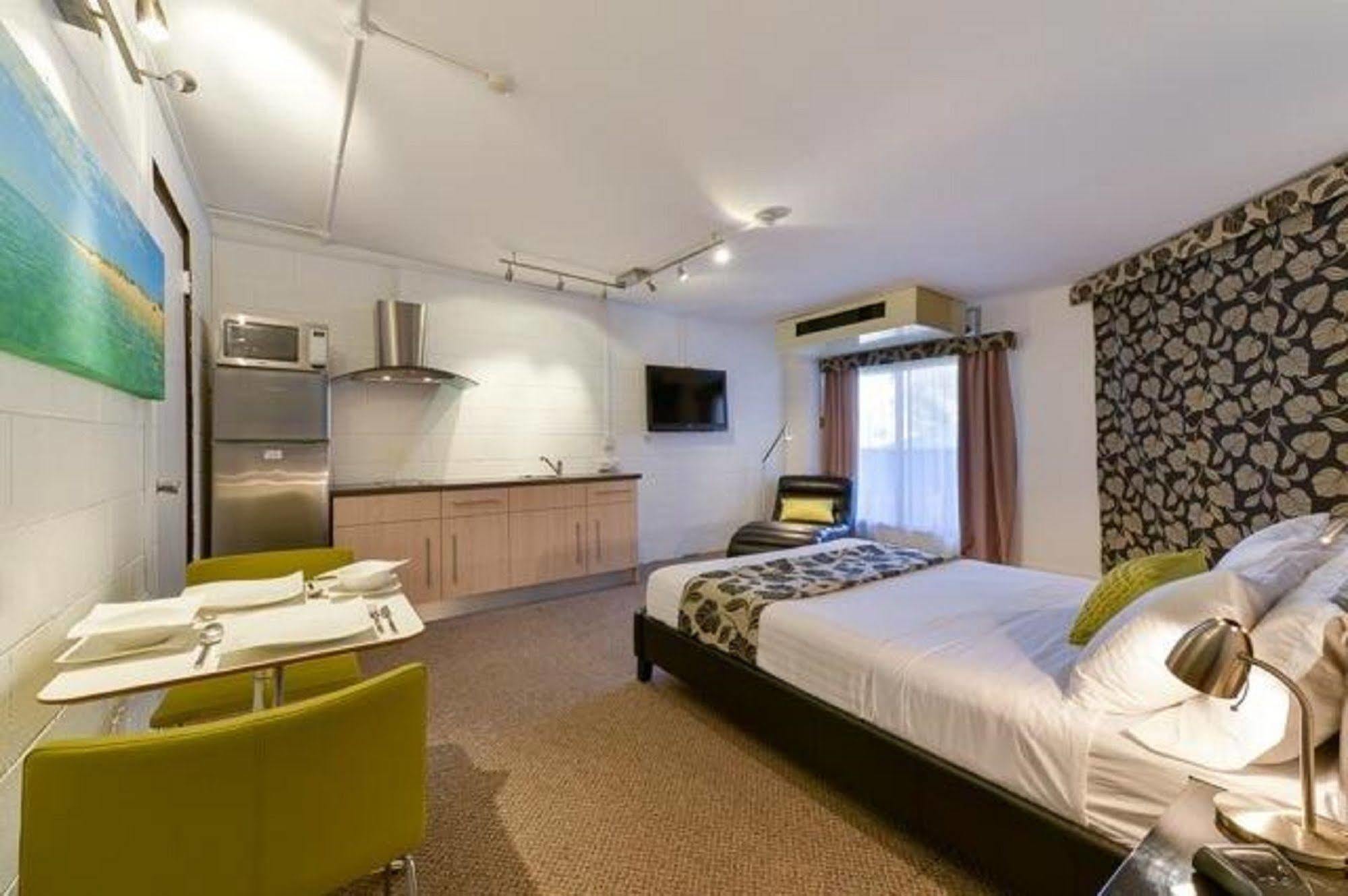 אקסמות' Sea Breeze Resort מראה חיצוני תמונה